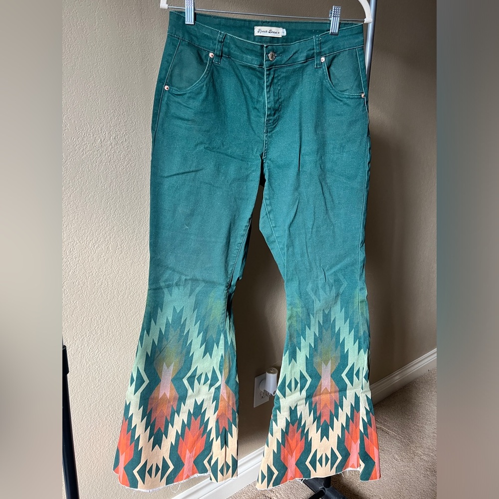 Ranch Dressin flare pants.